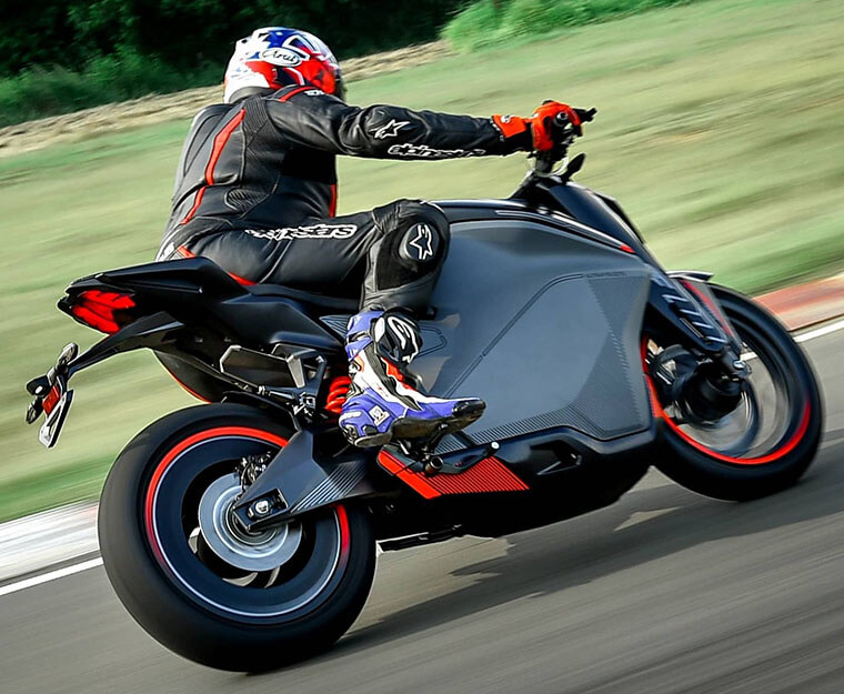 Ultraviolette F77 parte trasera en circuito