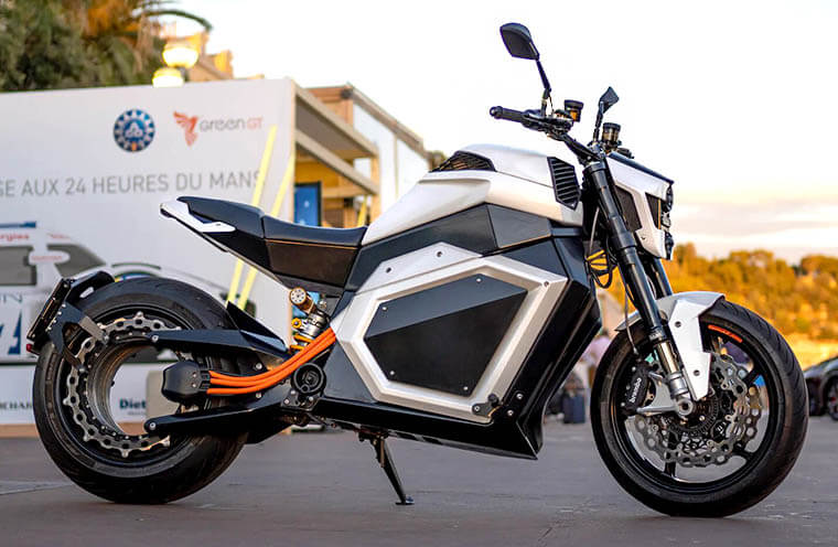 Verge TS blanca vista lateral